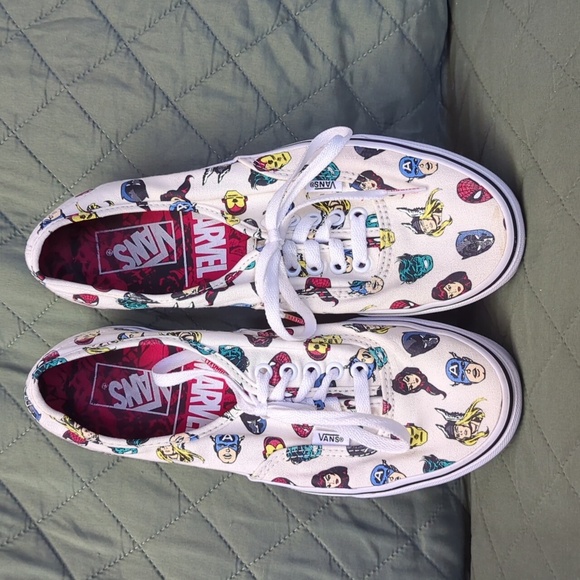 Vans White Sneakers with Marvel Character Prints - Picture 4 of 5
